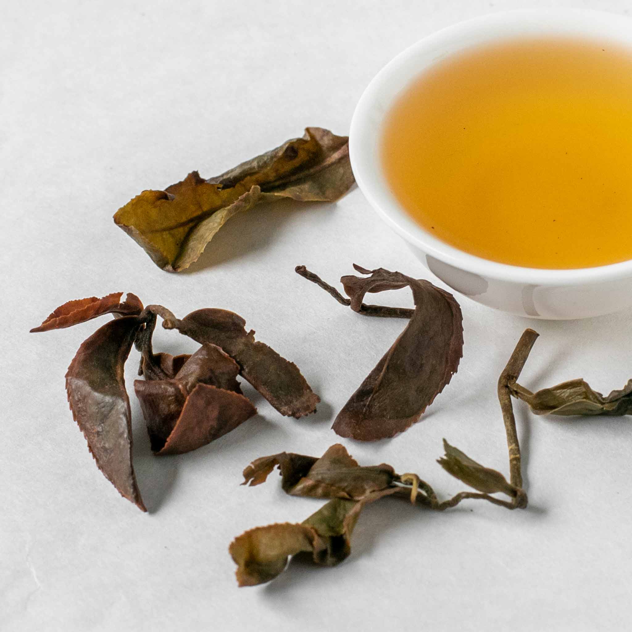 Trà Ô Long GABA có màu nước vàng nâu rất đẹp